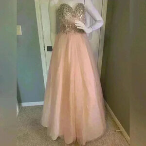 Glamour by Terani Couture